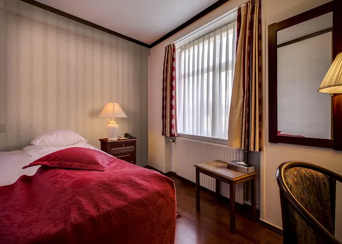 Отель Helnan Phonix 4*