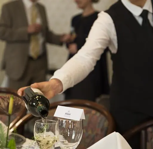 赫尔南凤凰酒店 4* 奥尔堡